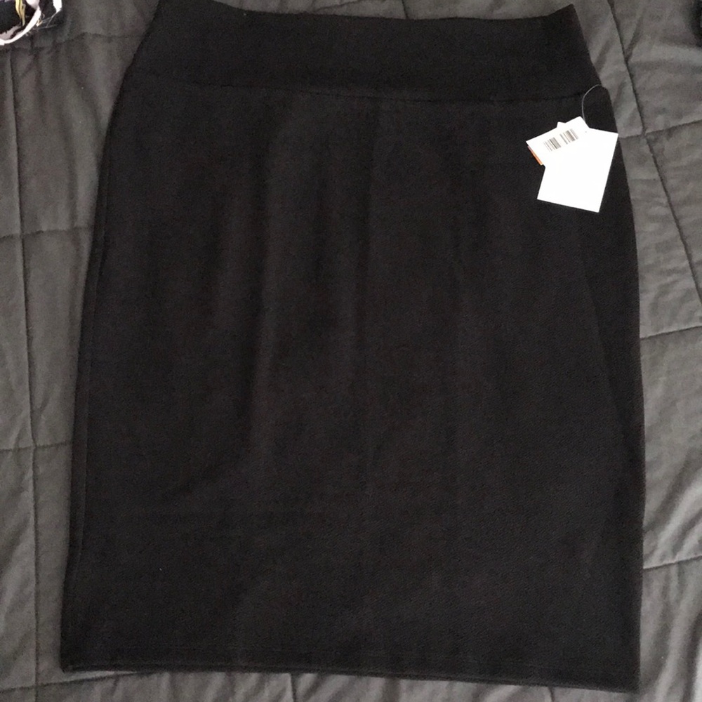 LuLaRoe solid black Cassie 2xl NWT